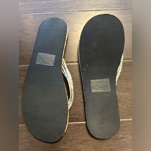 Sandals - Picture 2 of 2